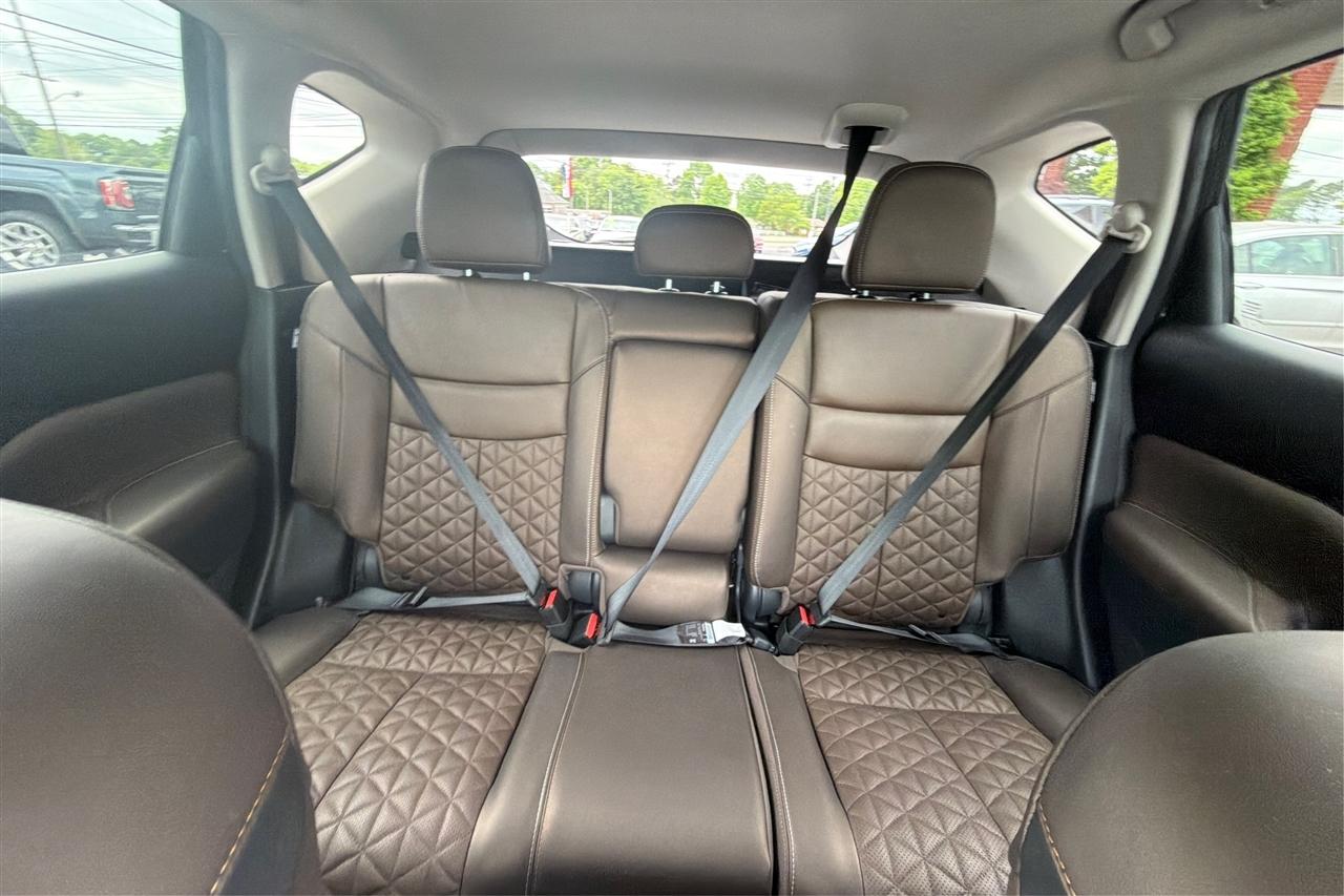 Nissan Murano Platinum 4D SUV FWD 2022