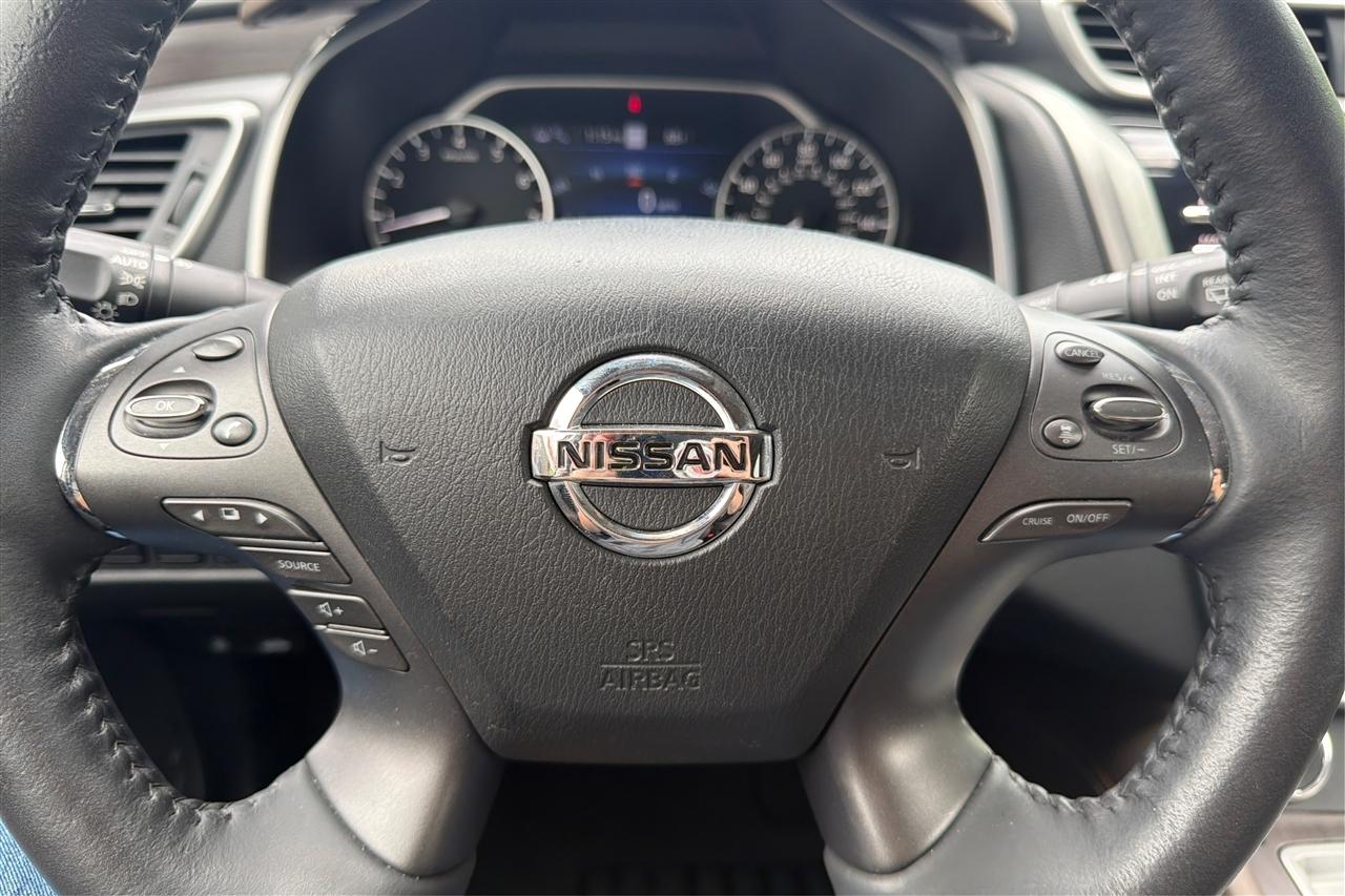 Nissan Murano Platinum 4D SUV FWD 2022