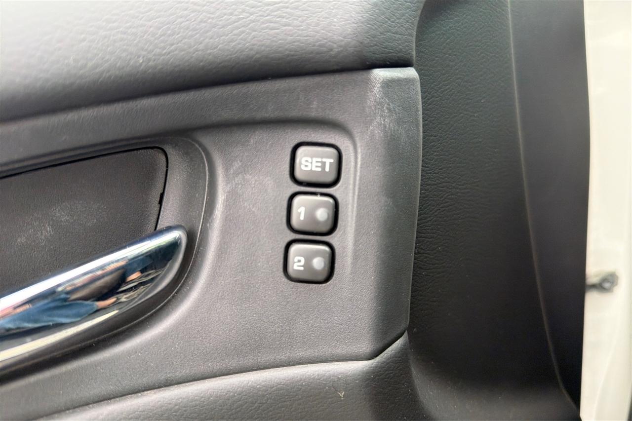 Nissan Murano Platinum 4D SUV FWD 2022