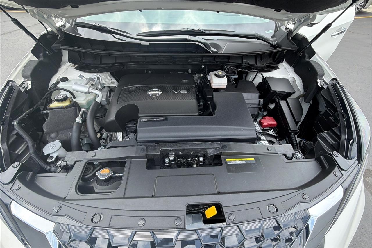 Nissan Murano Platinum 4D SUV FWD 2022