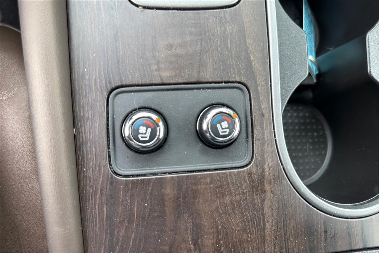 Nissan Murano Platinum 4D SUV FWD 2022