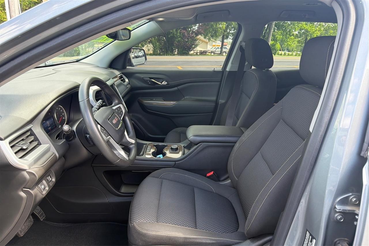 GMC Acadia SLE 4D SUV FWD 2023