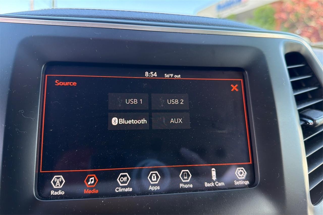 Jeep Cherokee Latitude 4D SUV FWD 2019