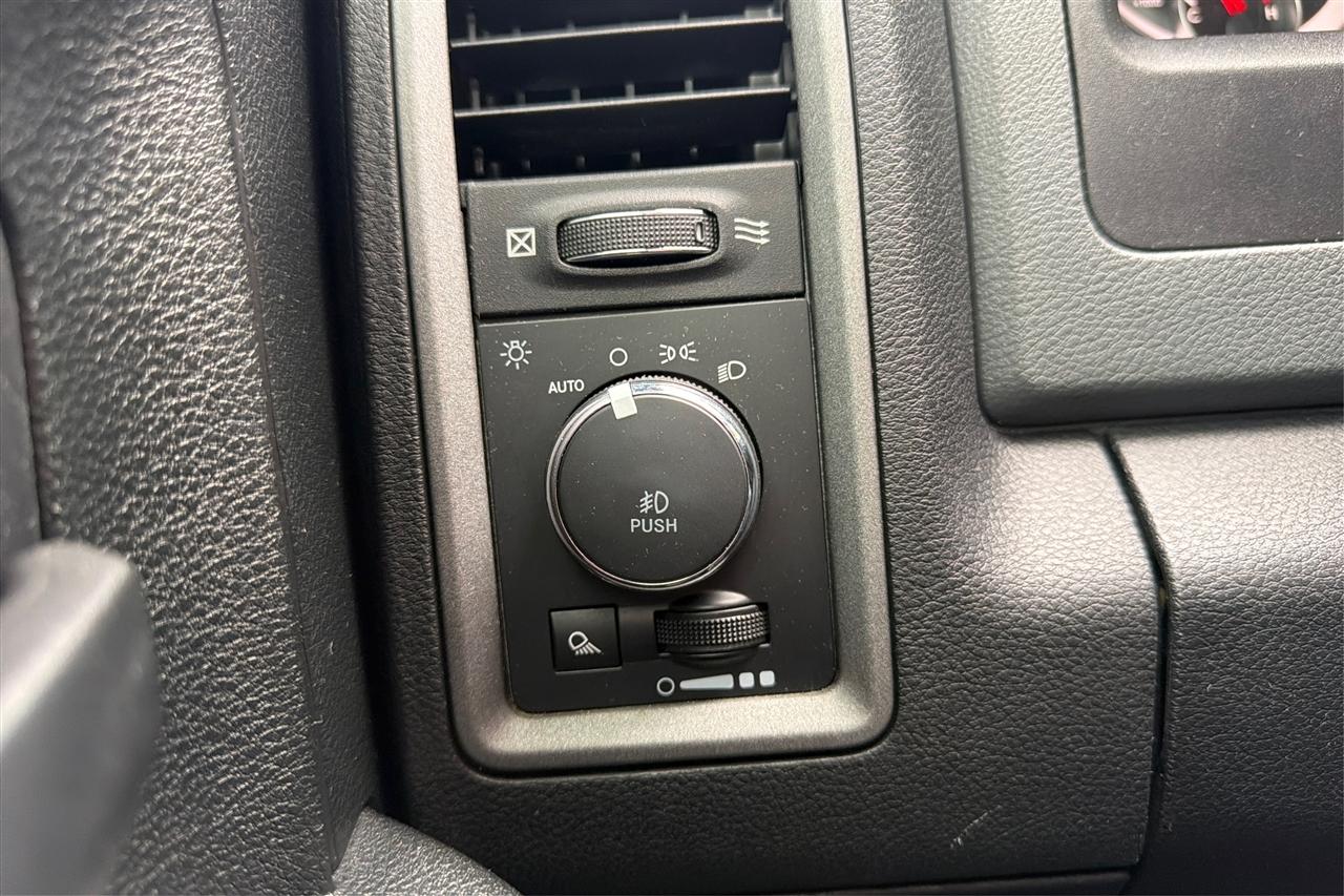 RAM 1500 2WD Crew Cab 149" Tradesman 2018