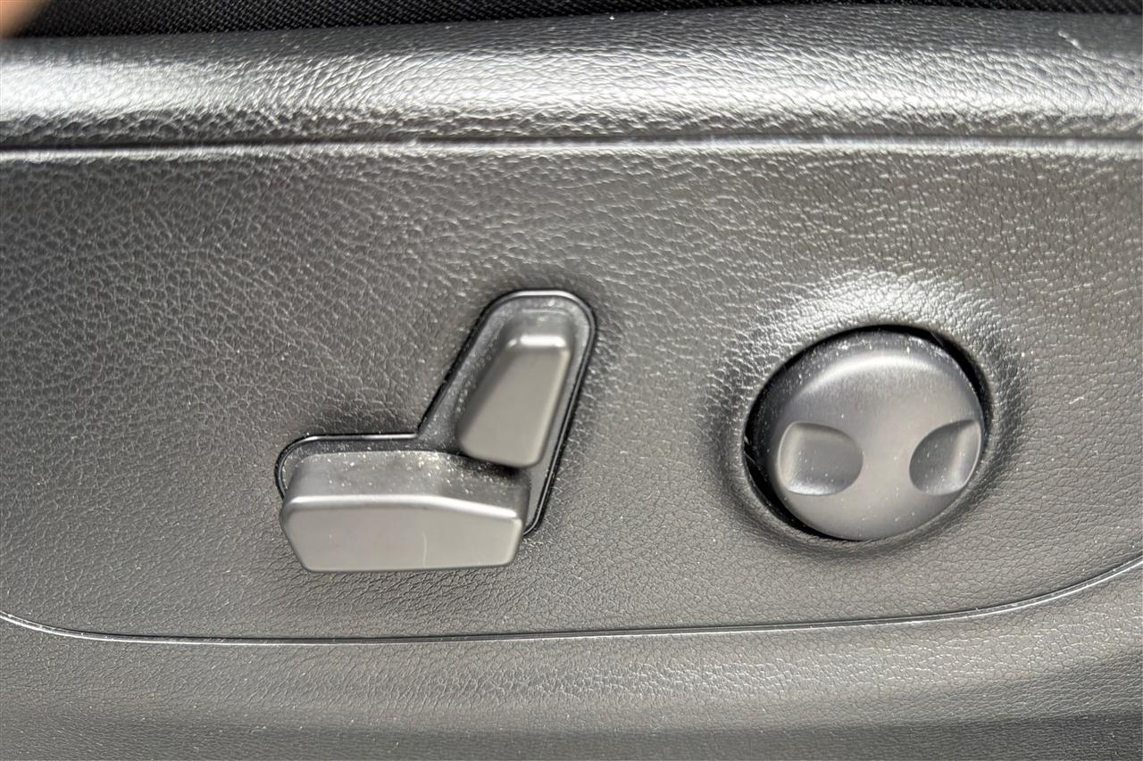 RAM 1500 Big Horn Quad Cab 2WD SWB 2022