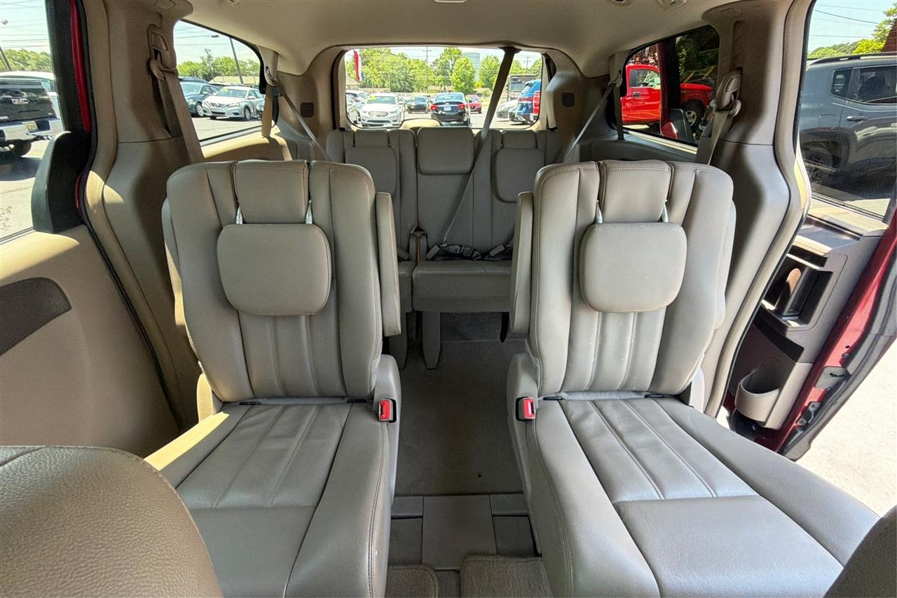 Chrysler Town & Country Touring Wagon LWB 2015