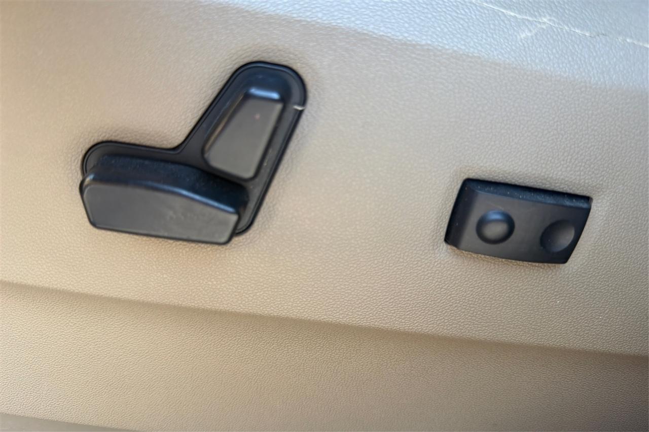 Chrysler Town & Country Touring Wagon LWB 2015
