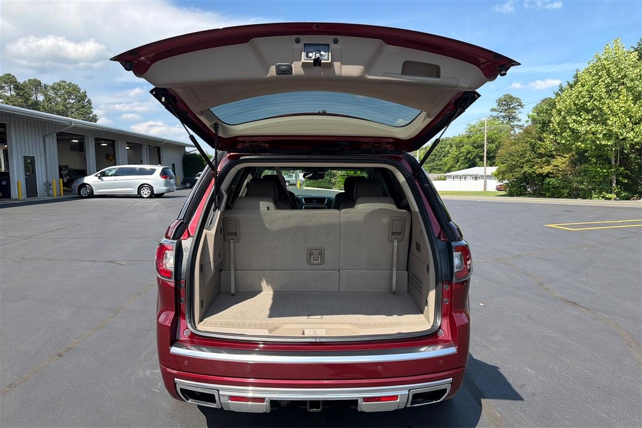 GMC Acadia Denali 4D SUV FWD 2016