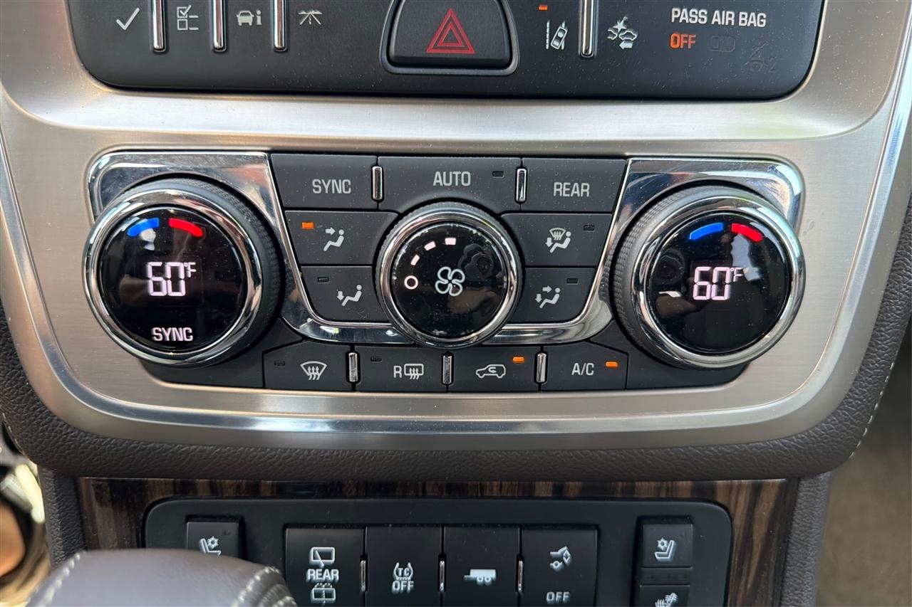 GMC Acadia Denali 4D SUV FWD 2016