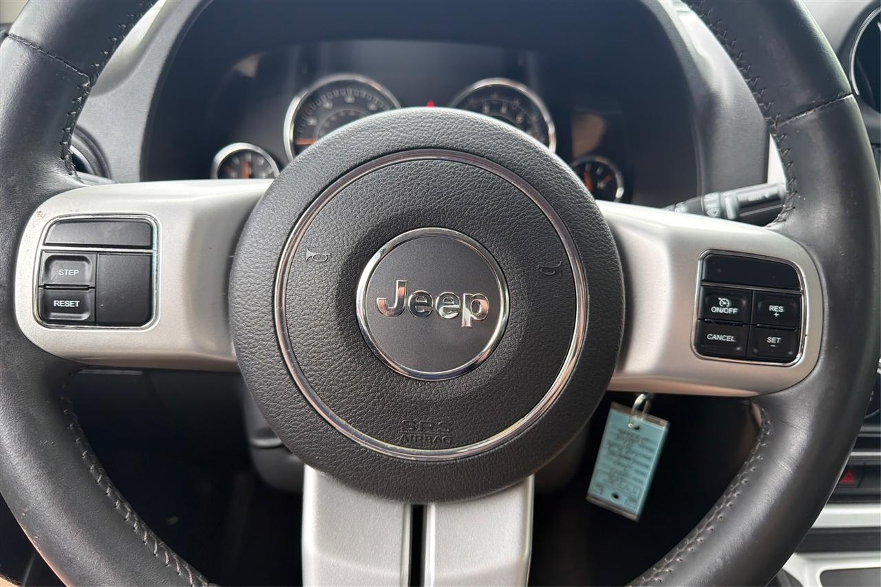 Jeep Compass Latitude 4D SUV FWD 2015