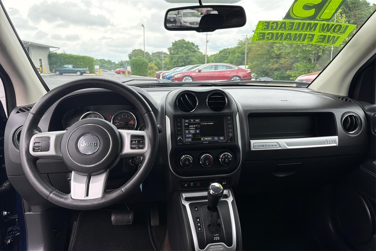 Jeep Compass Latitude 4D SUV FWD 2015