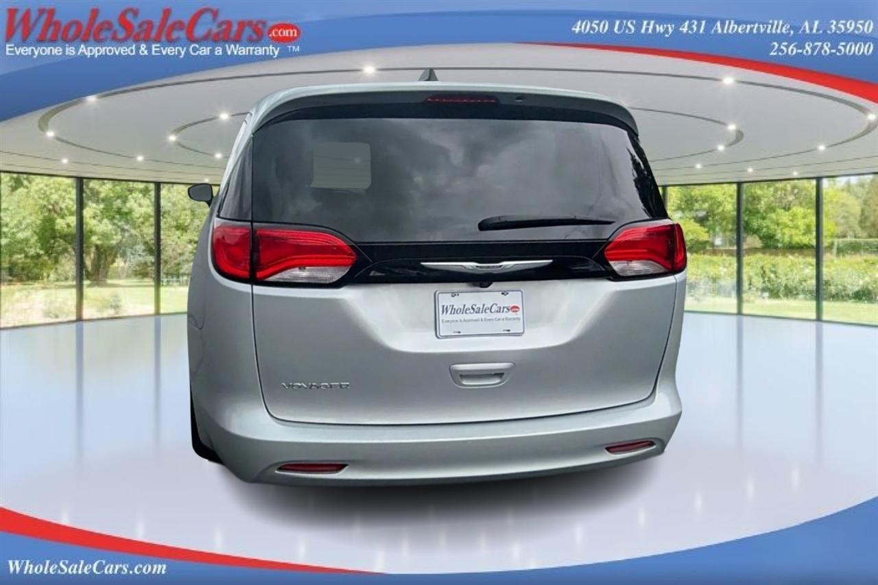 Chrysler Voyager LX Wagon 2023