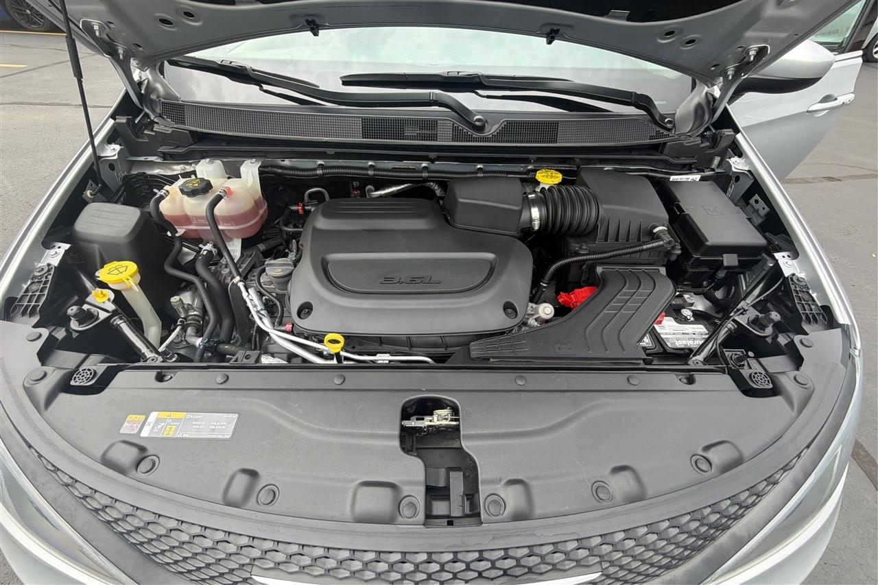 Chrysler Voyager LX Wagon 2023