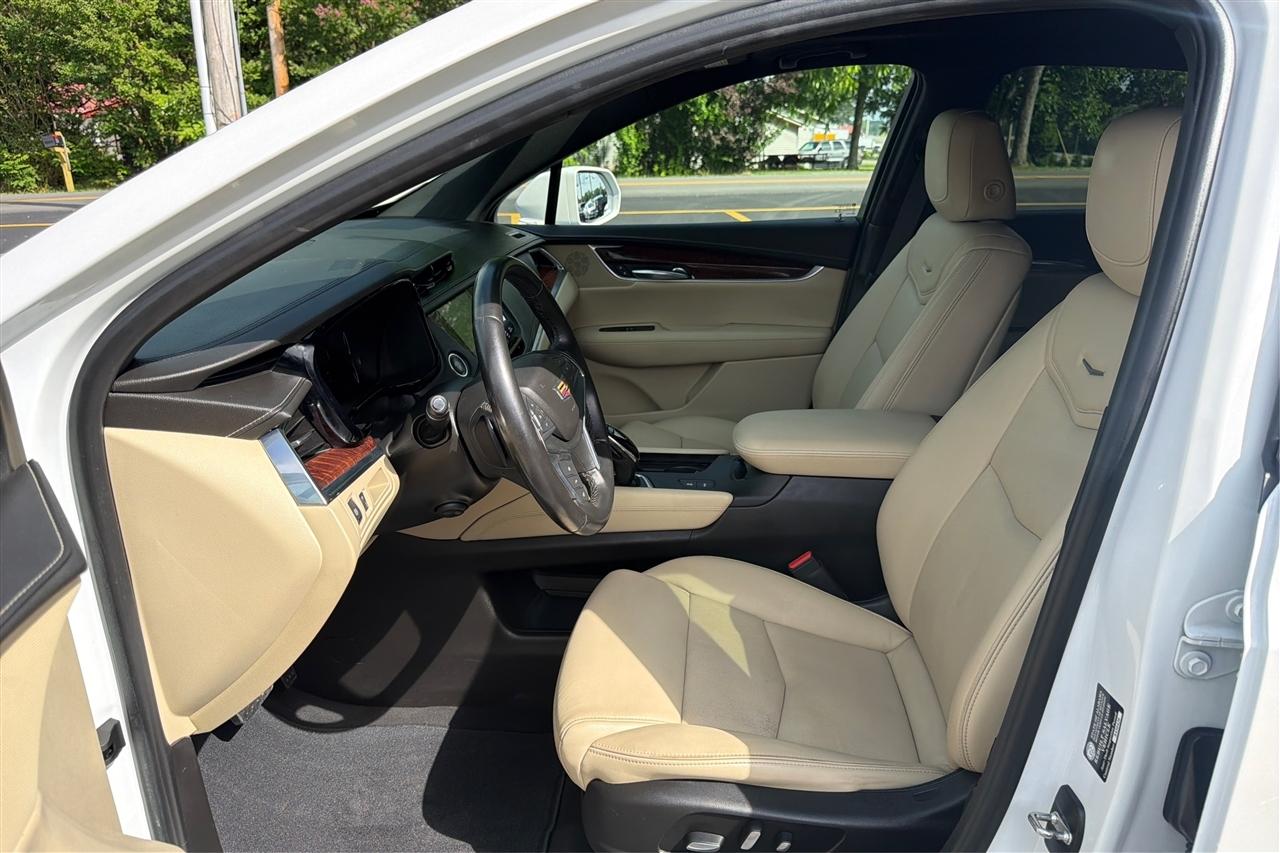 Cadillac XT5 Premium Luxury 4D SUV FWD 2018