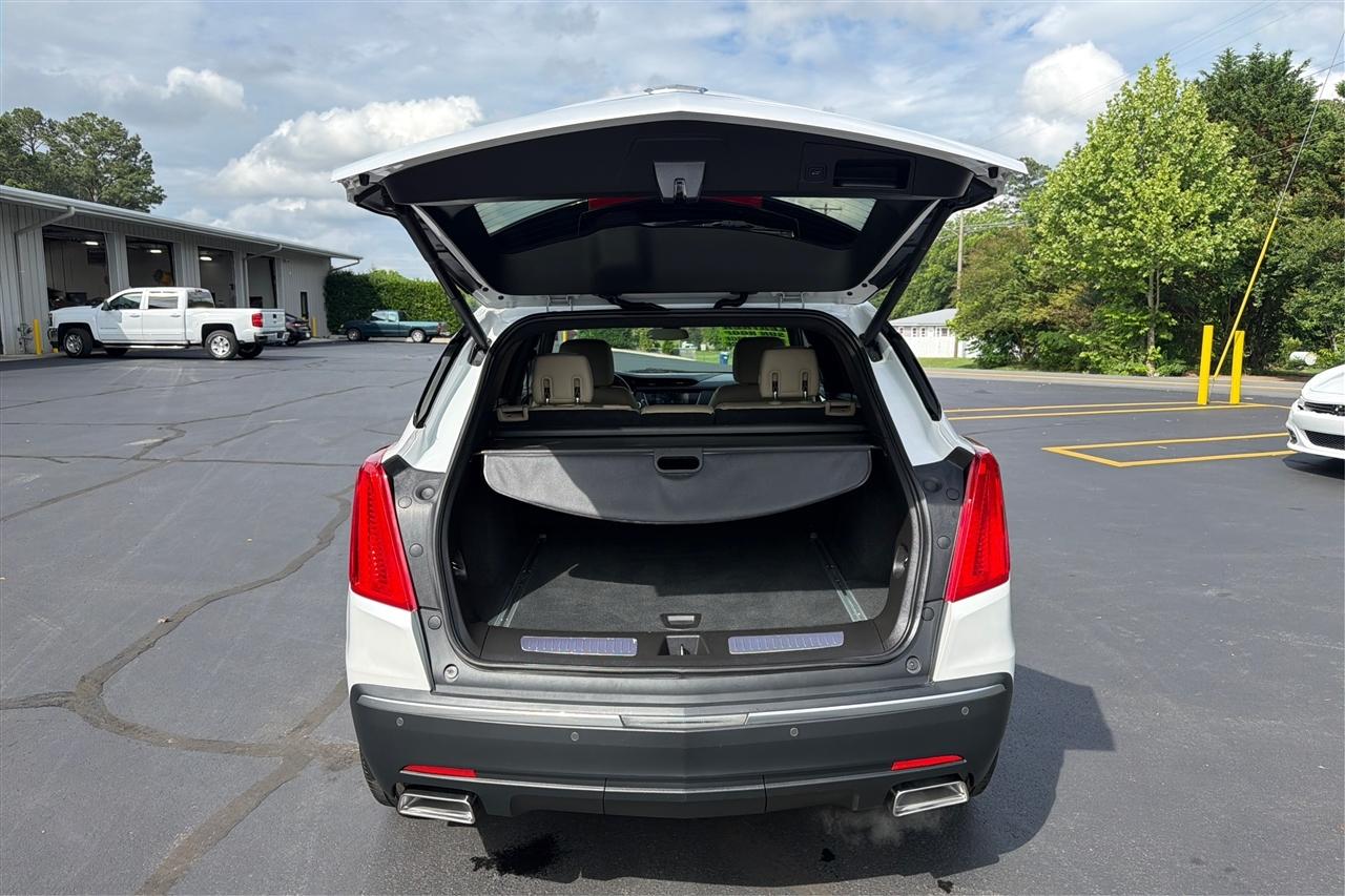 Cadillac XT5 Premium Luxury 4D SUV FWD 2018