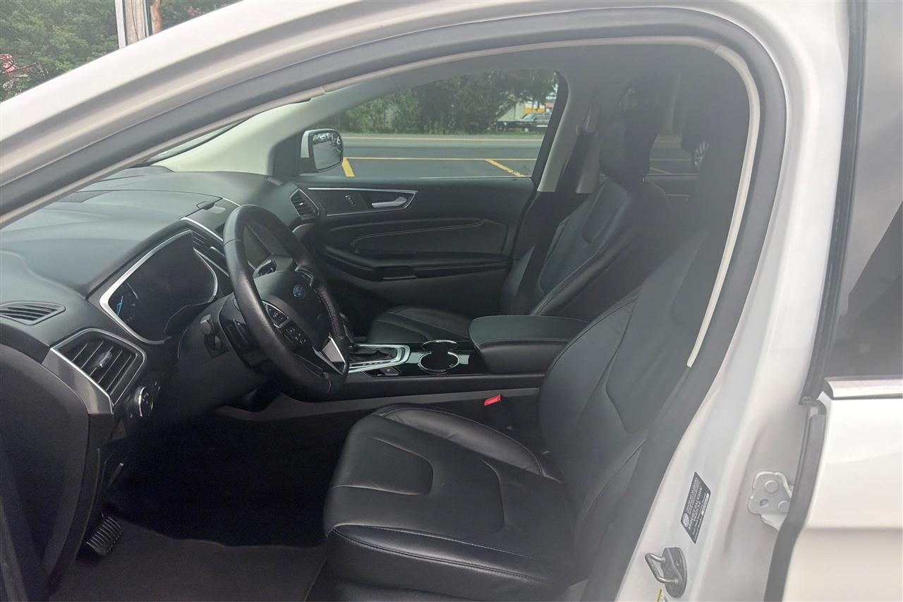 Ford Edge Titanium 4D SUV FWD 2015