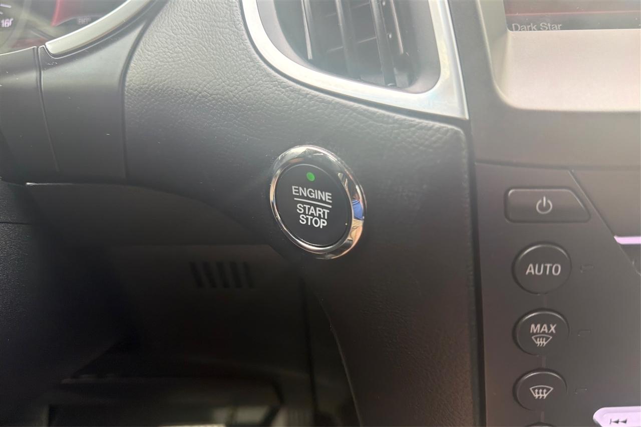 Ford Edge Titanium 4D SUV FWD 2015