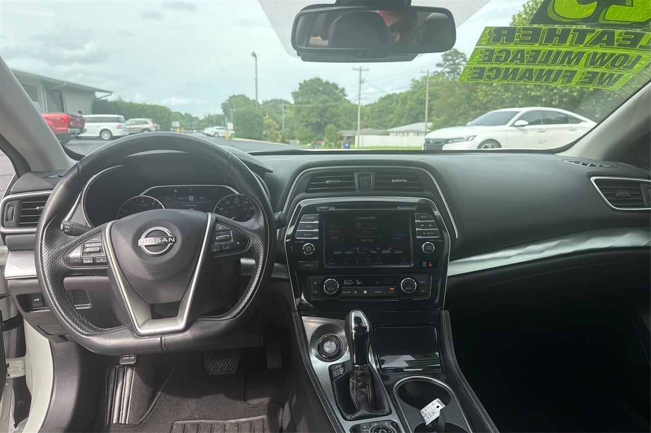 Nissan Maxima SV 4D Sedan 2023