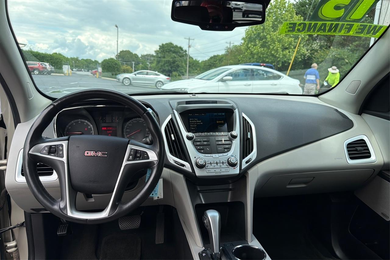 GMC Terrain SLE 4D SUV FWD 2013