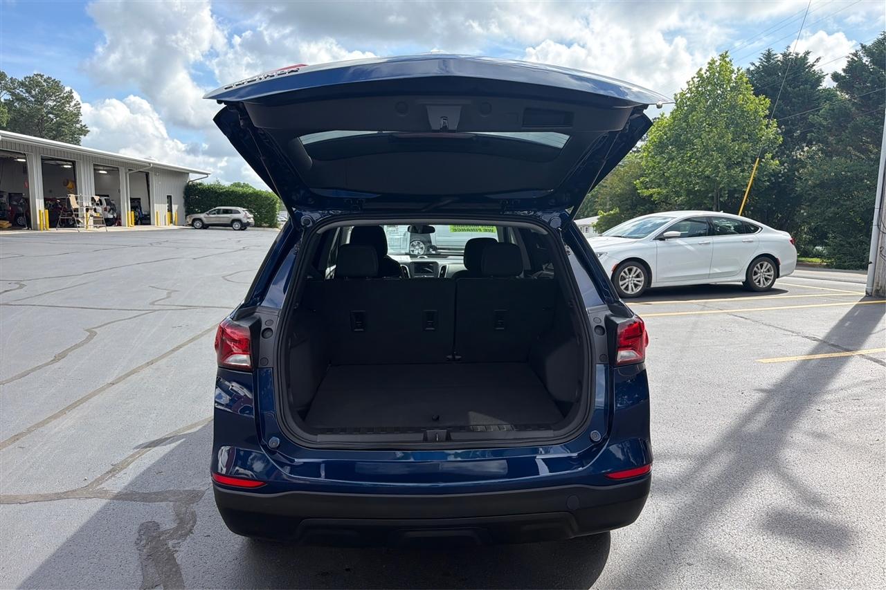 Chevrolet Equinox LS 4D SUV FWD 2022