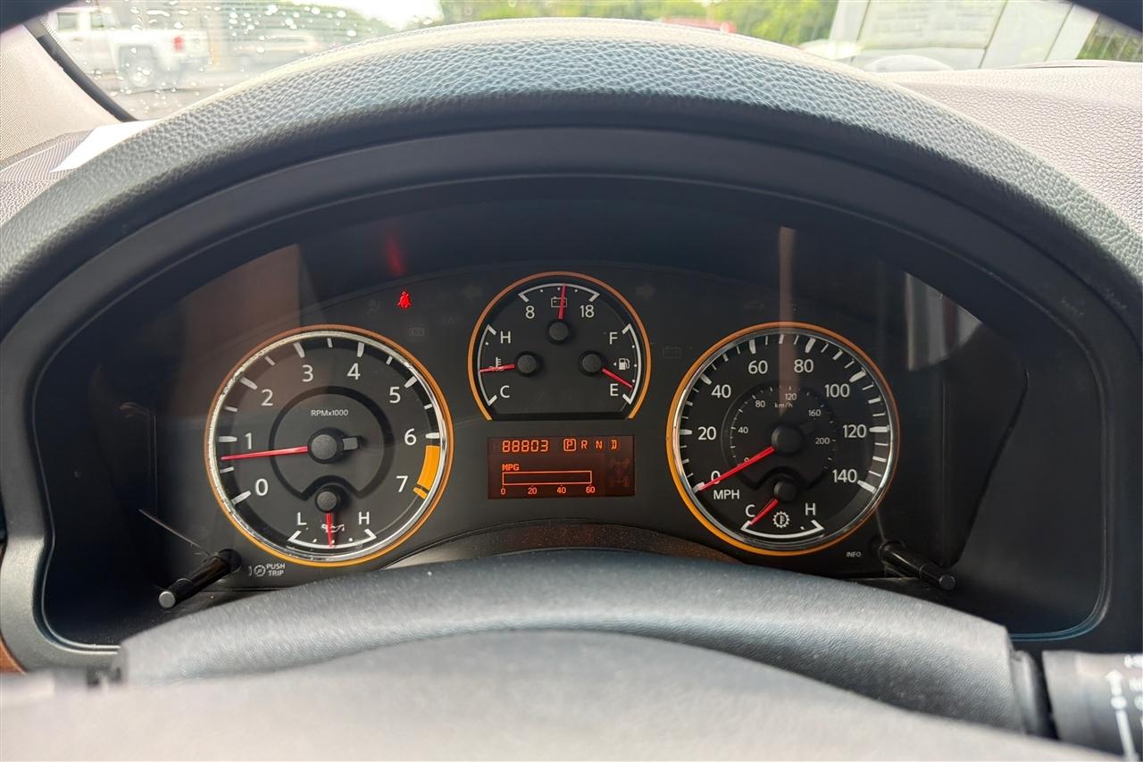 Nissan Armada Platinum 4D SUV RWD 2013