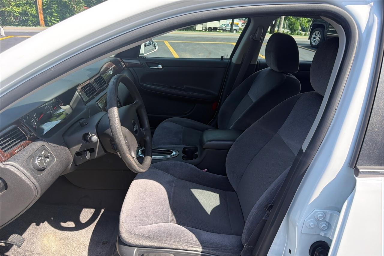 Chevrolet Impala Limited LT 4D Sedan 2015