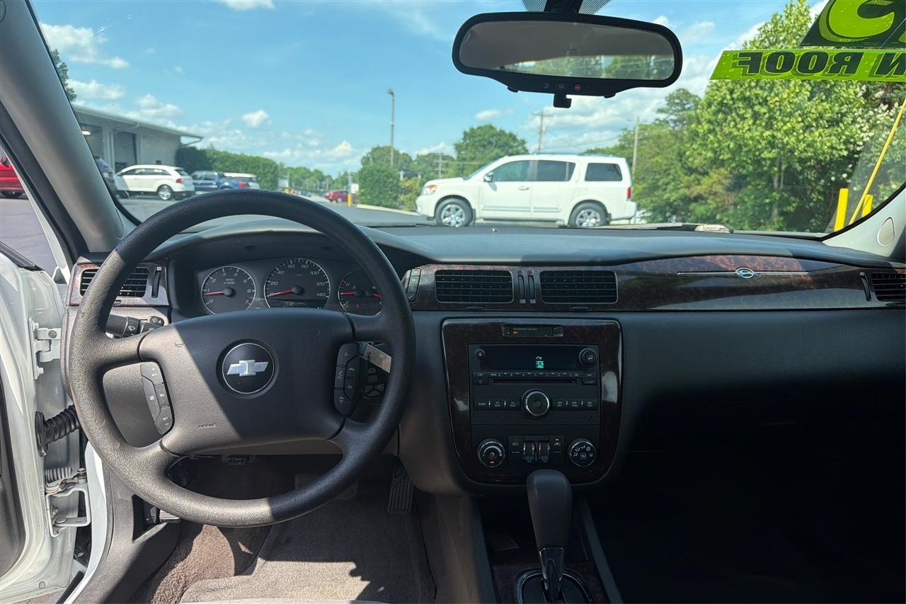 Chevrolet Impala Limited LT 4D Sedan 2015