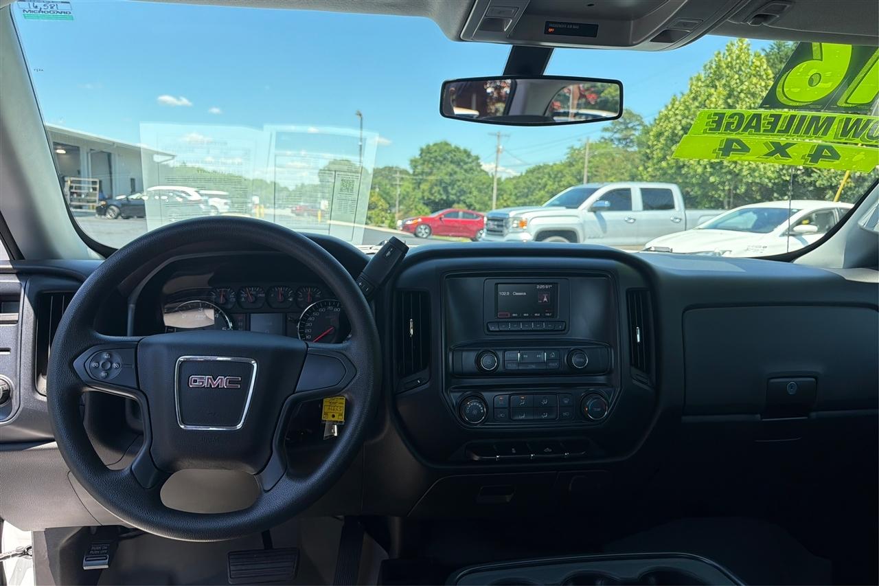 GMC Sierra 1500 Base Double Cab 4WD 2016