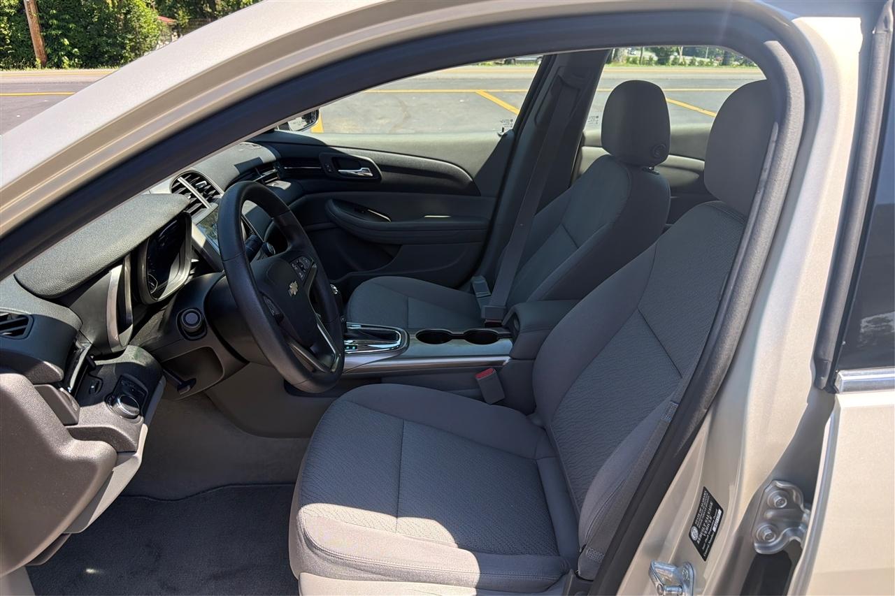 Chevrolet Malibu LS 4D Sedan 2013