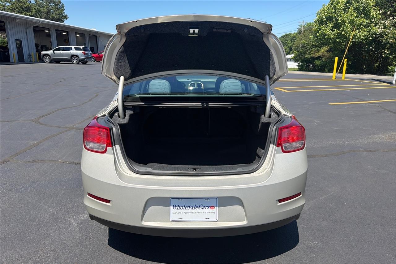 Chevrolet Malibu LS 4D Sedan 2013