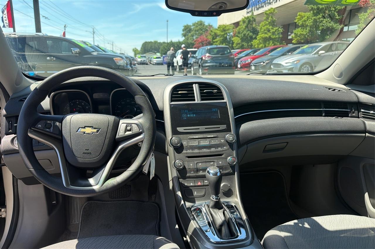 Chevrolet Malibu LS 4D Sedan 2013