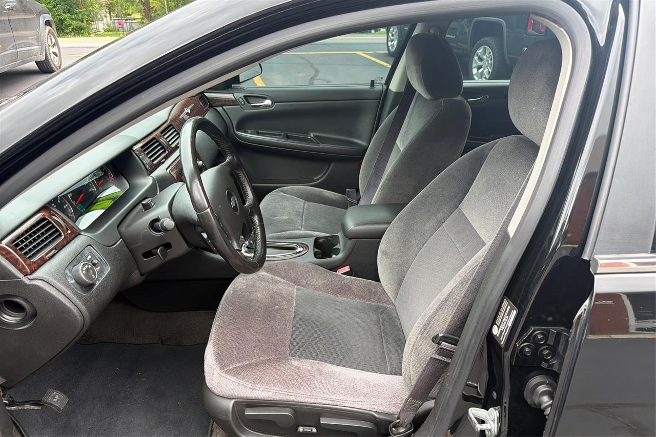 Chevrolet Impala Limited LT 4D Sedan 2014