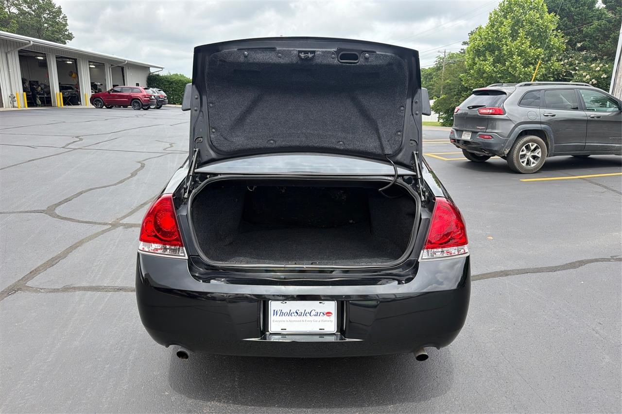 Chevrolet Impala Limited LT 4D Sedan 2014
