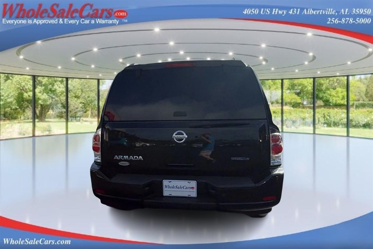 Nissan Armada SV 4D SUV RWD 2013