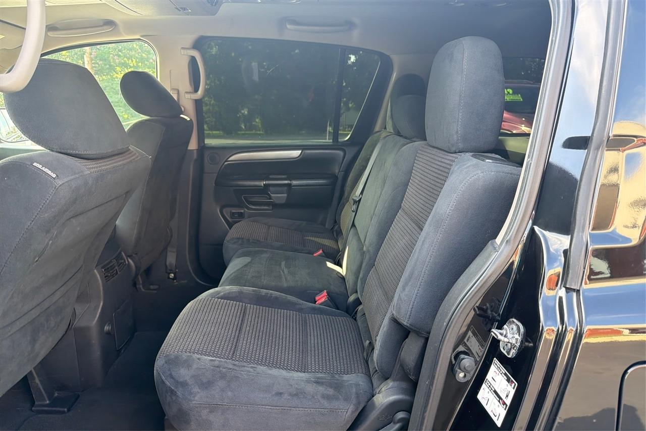 Nissan Armada SV 4D SUV RWD 2013