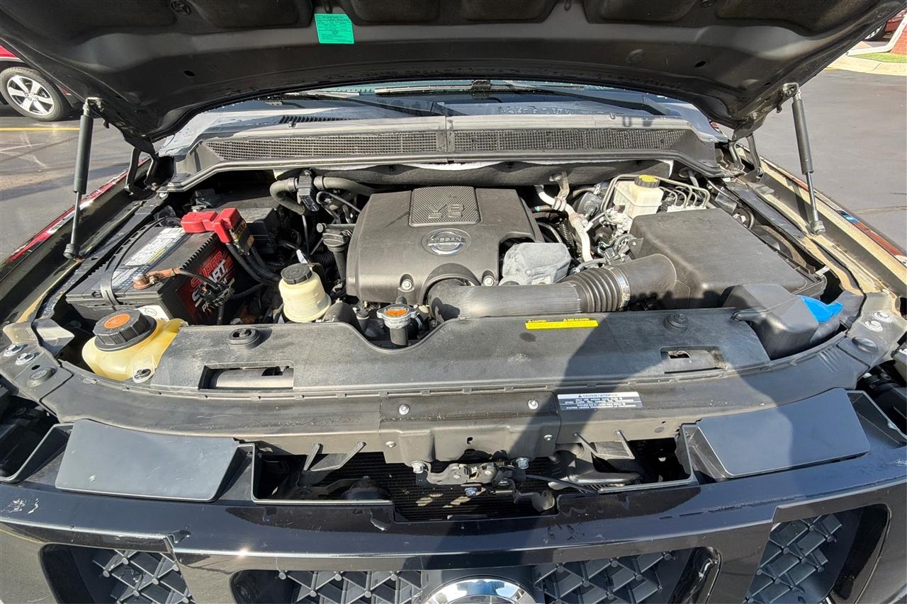 Nissan Armada SV 4D SUV RWD 2013