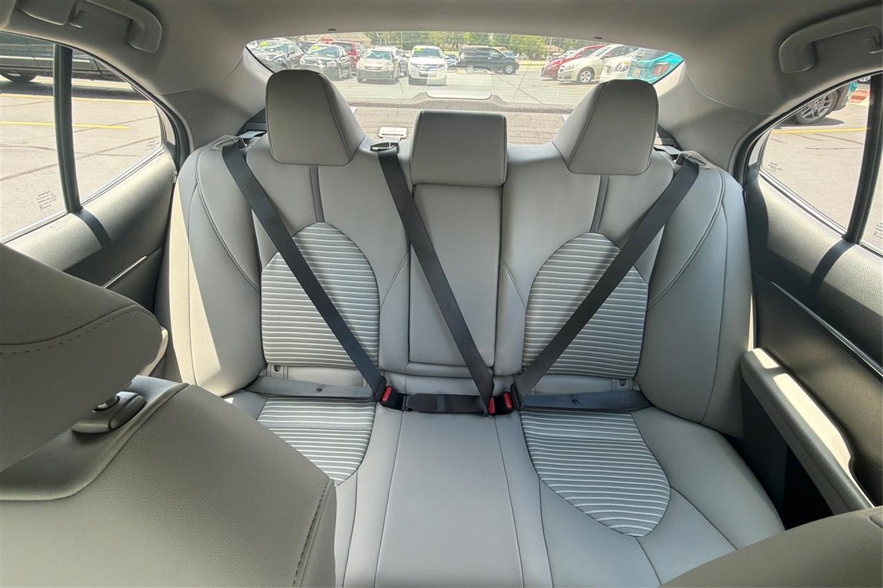 Toyota Camry SE 4D Sedan 2020