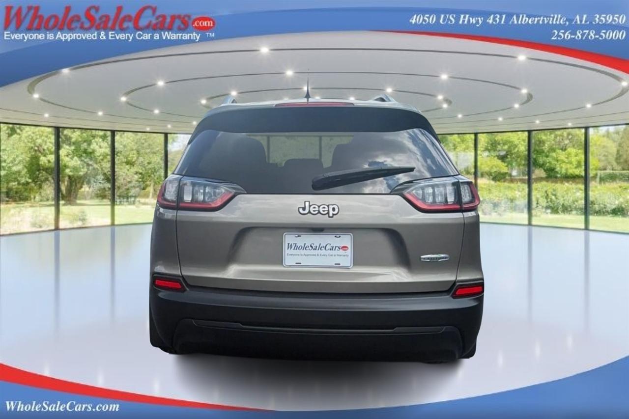 Jeep Cherokee Latitude 4D SUV FWD 2021