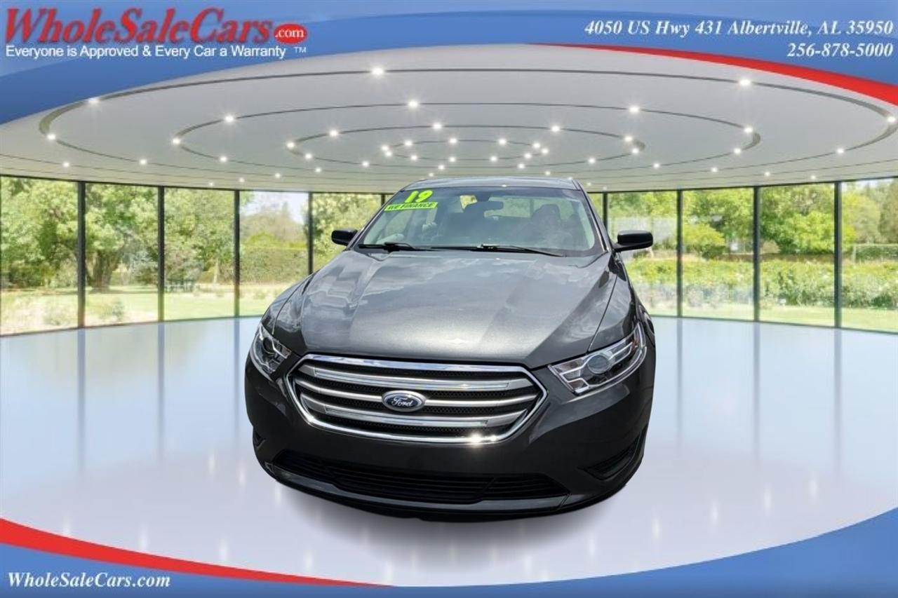 Ford Taurus SE 4D Sedan 2019