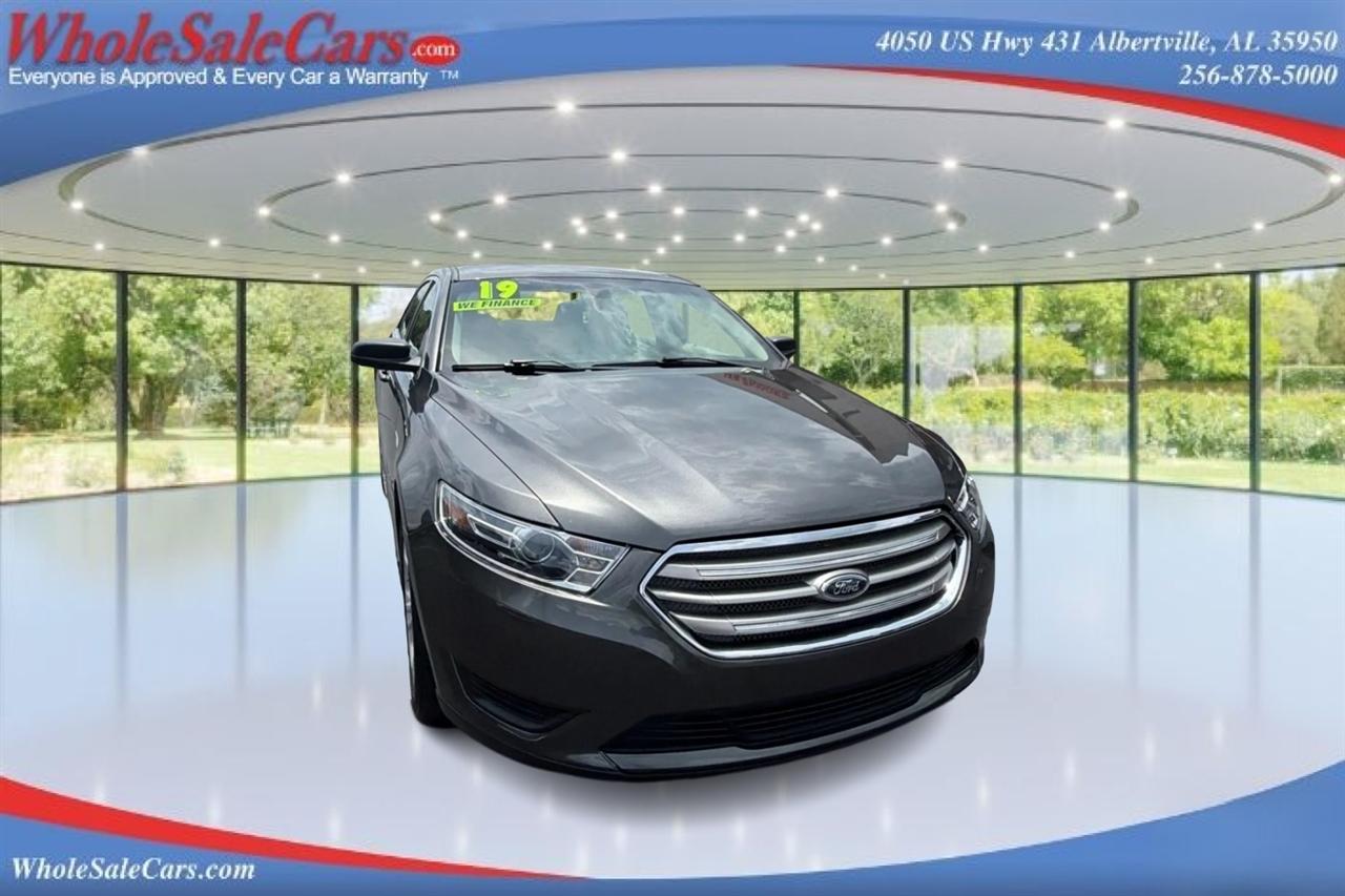 Ford Taurus SE 4D Sedan 2019