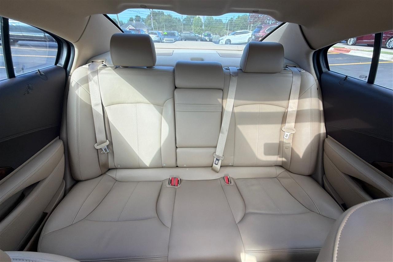 Buick LaCrosse CXS 4D Sedan 2010