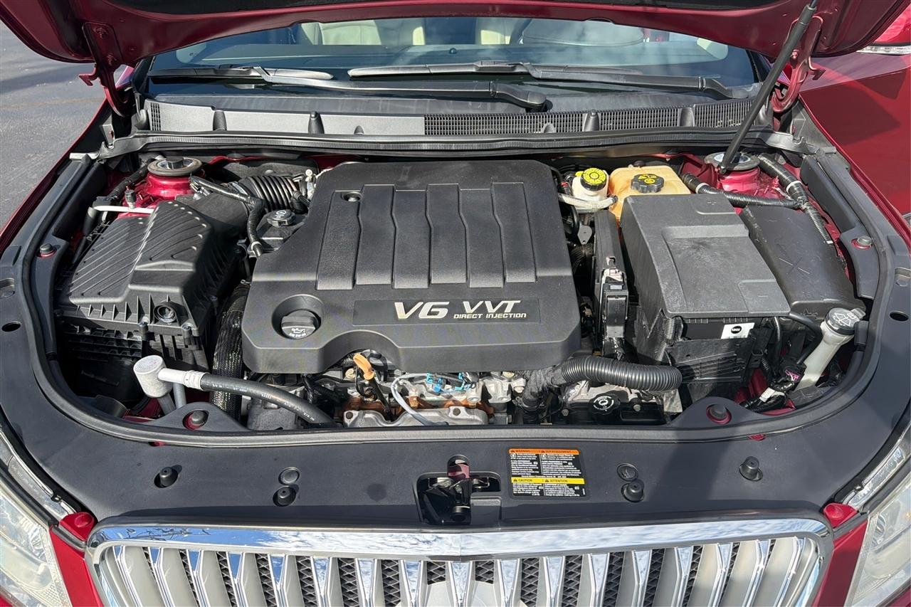 Buick LaCrosse CXS 4D Sedan 2010