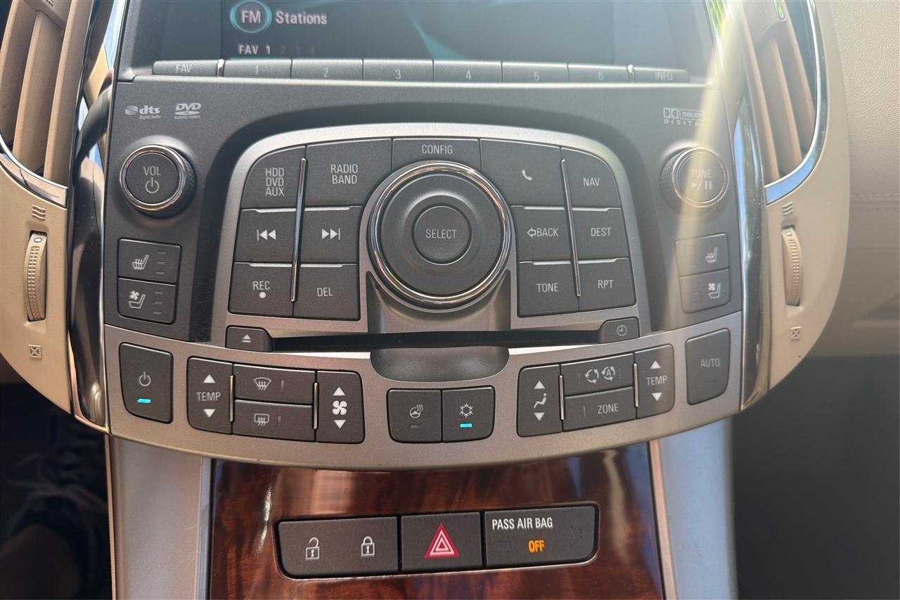 Buick LaCrosse CXS 4D Sedan 2010