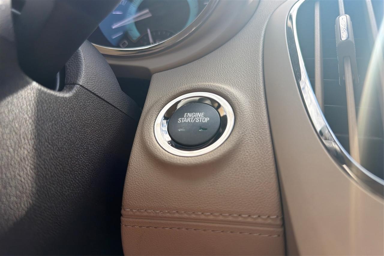 Buick LaCrosse CXS 4D Sedan 2010