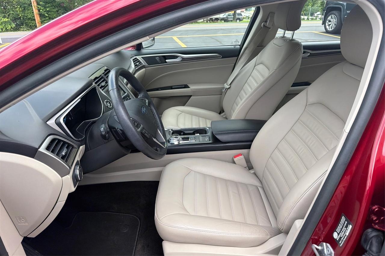 Ford Fusion SE 4D Sedan 2018