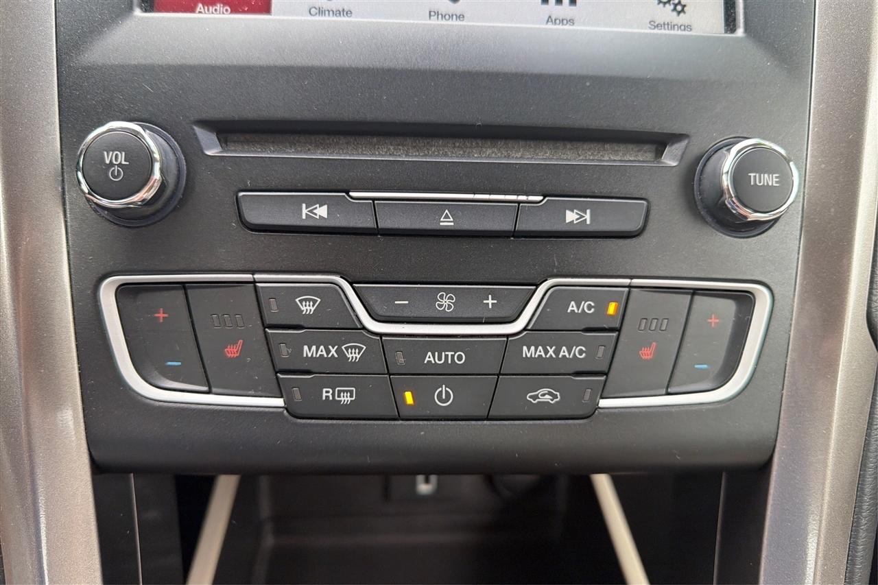 Ford Fusion SE 4D Sedan 2018