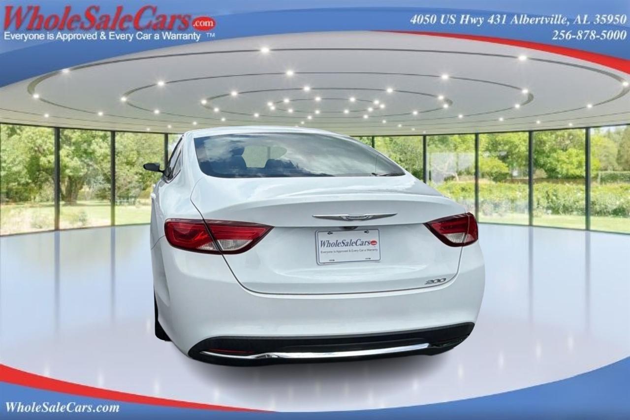 Chrysler 200 Limited 4D Sedan 2015