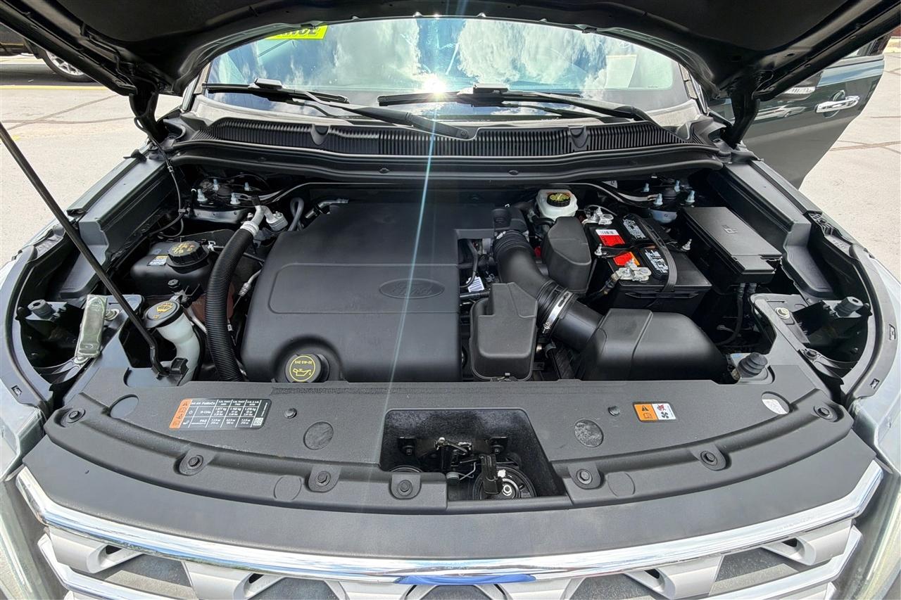 Ford Explorer Limited 4D SUV FWD 2016