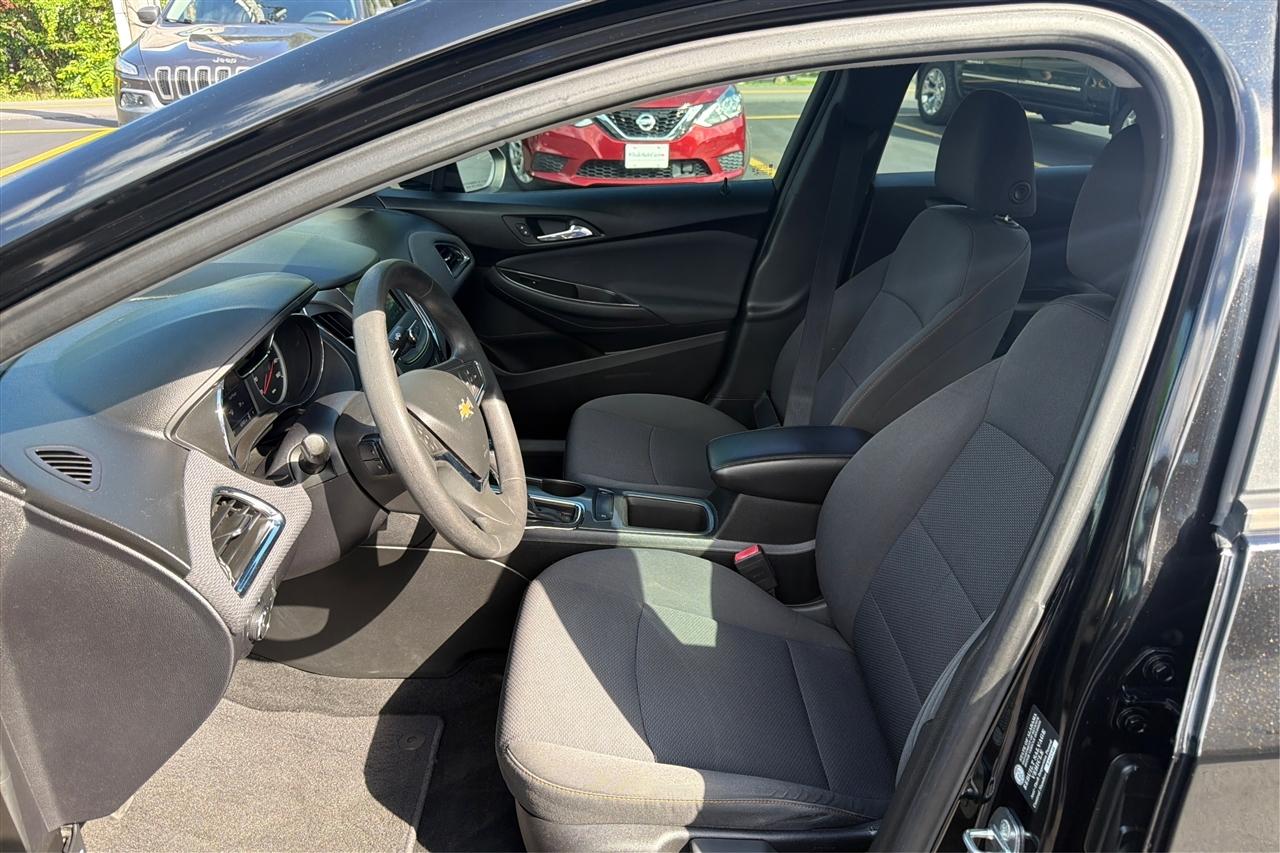 Chevrolet Cruze LS 4D Sedan at 2019