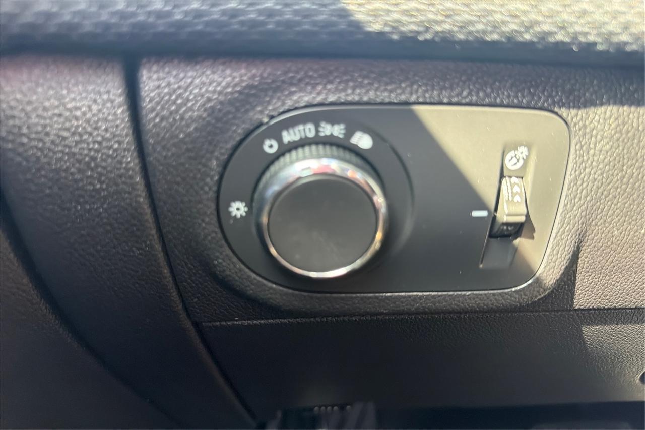 Chevrolet Cruze LS 4D Sedan at 2019